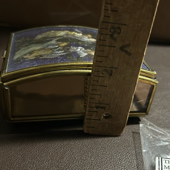 Vintage 90’s classic Via Vermont cross angels glass and brass trinket box - Picture 5 of 17